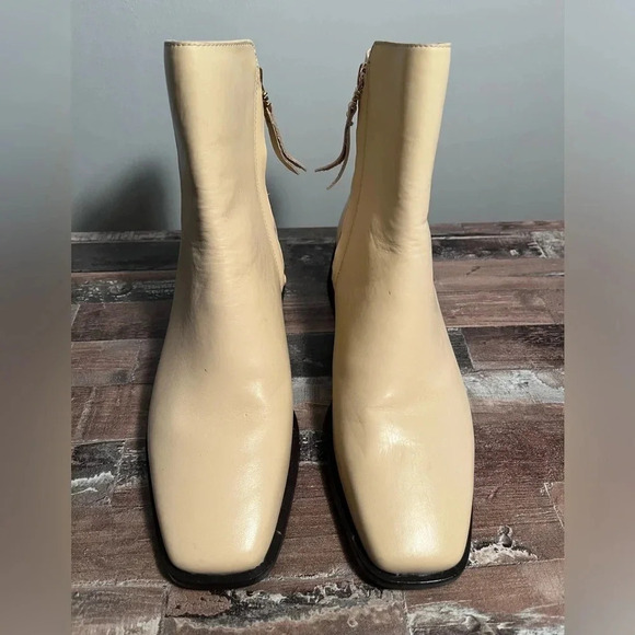 NWOT Sam Edelman Nude Thatcher Leather Boot Women Size 9 - Picture 2 of 7